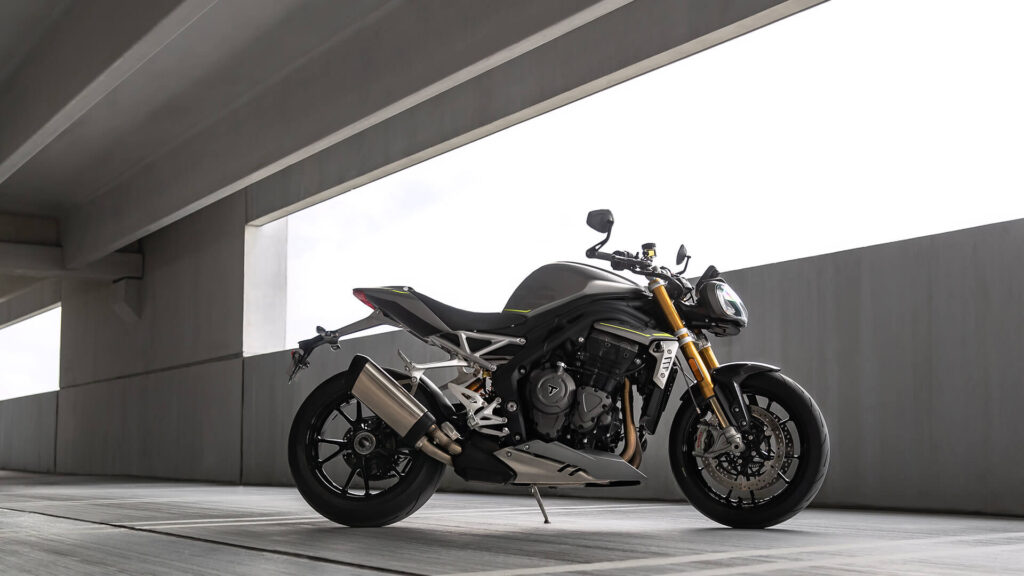 Triumph Speed Triple 1200 RS review