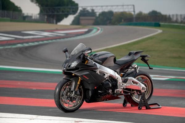 Aprilia RSV4 1100 Factory on race track