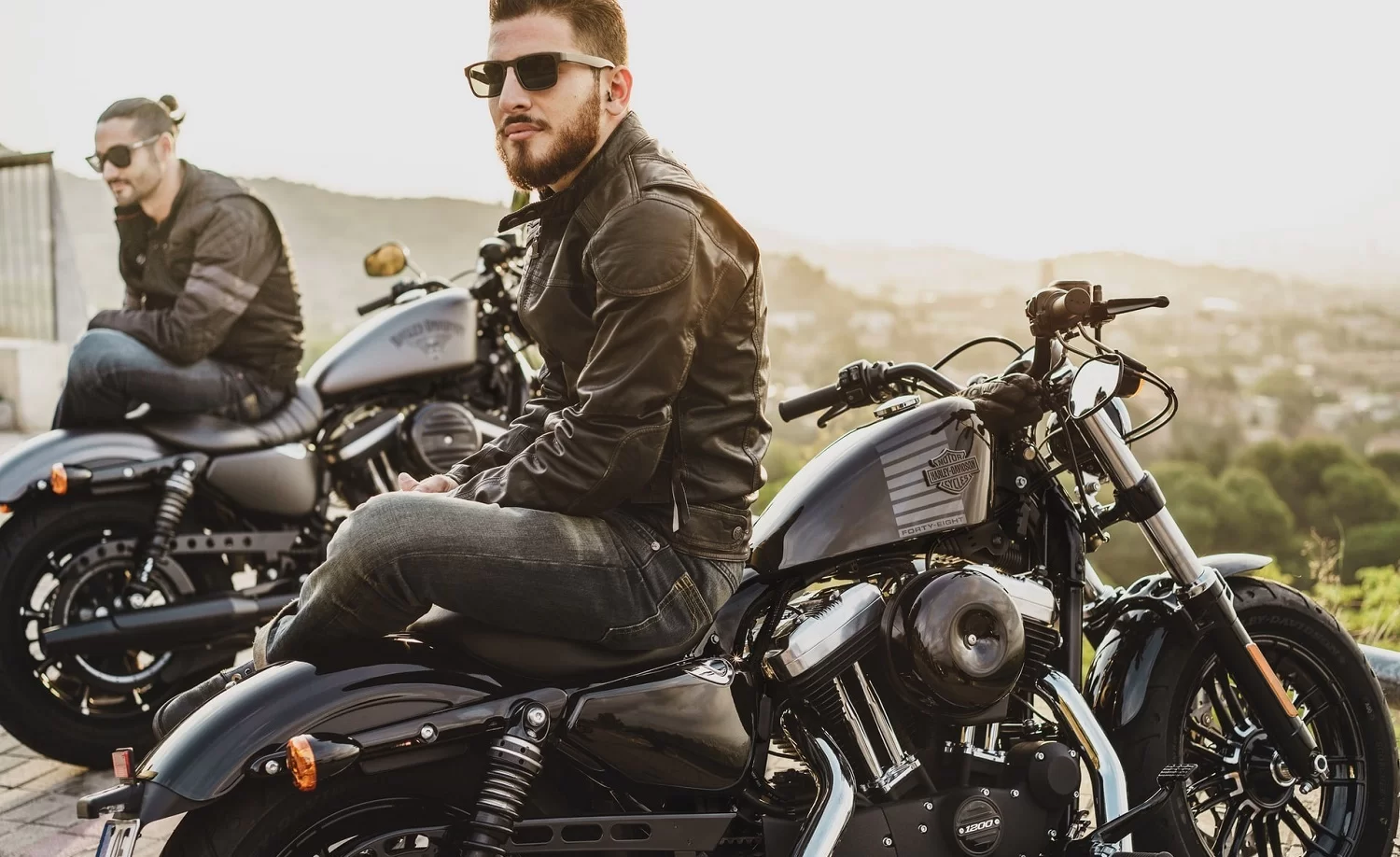 Types of Riding Glasses for Motorcyclists