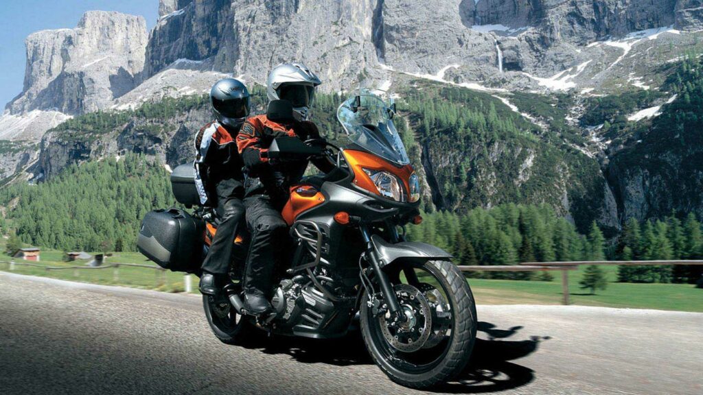 10-best-motorcycles-for-carrying-a-passenger 