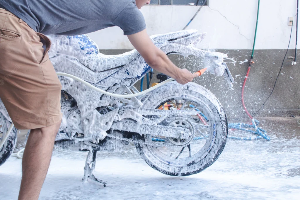 How to wash a motorcycle