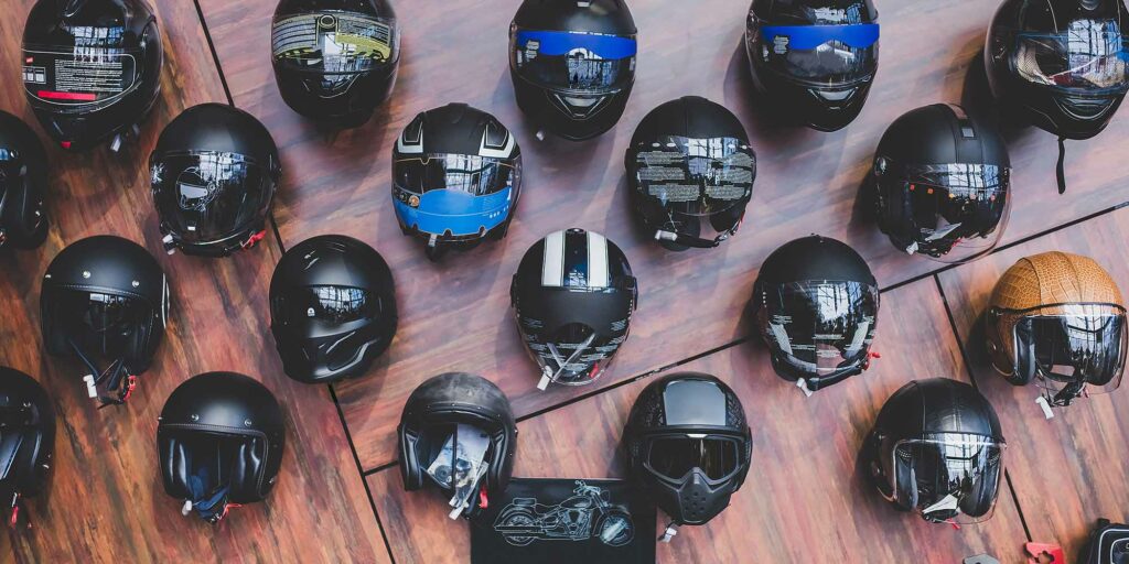 Motorcycle helmet safety ratings